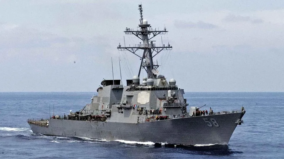 US intercepts missile launched at warship from Yemen