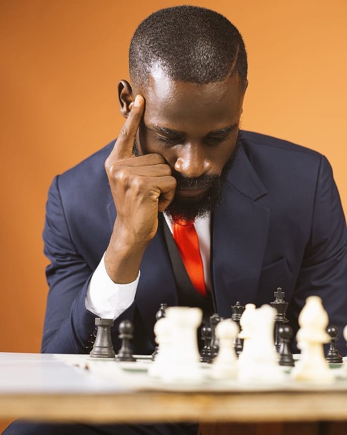 Chess maestro Tunde Onakoya triumphs in Germany, checkmates opponents