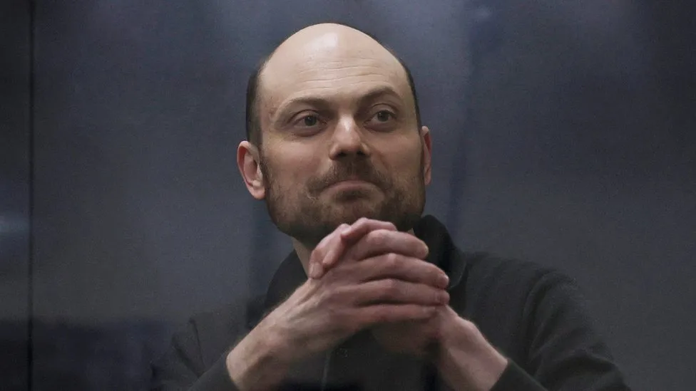 Vladimir Kara-Murza: Russia activist fears covert jail modification