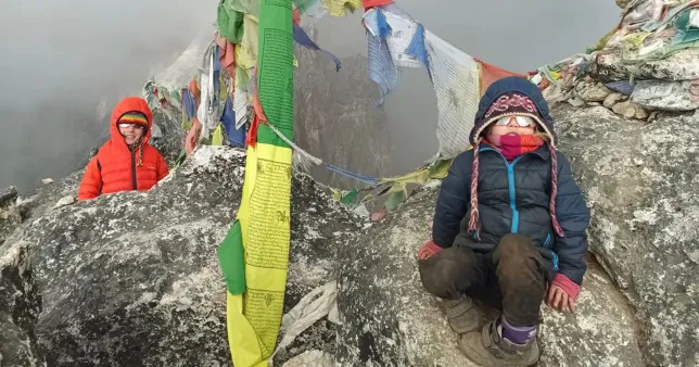4-year-old girl becomes youngest person to get to base camp on Mount Everest