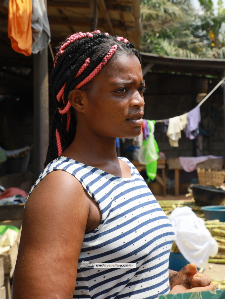 19-year-old resorts to selling sugarcane to raise funds to further education