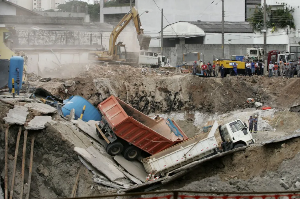 Judge in Brazil fines construction firm R$240m over collapsed building