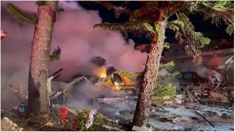 Plane crash causes deadly park fire in Florida