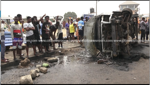 Commercial vehicle gutted by fire at Lapaz
