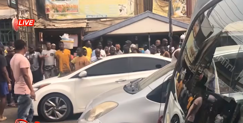 Driver found dead in saloon car on Lapaz highway