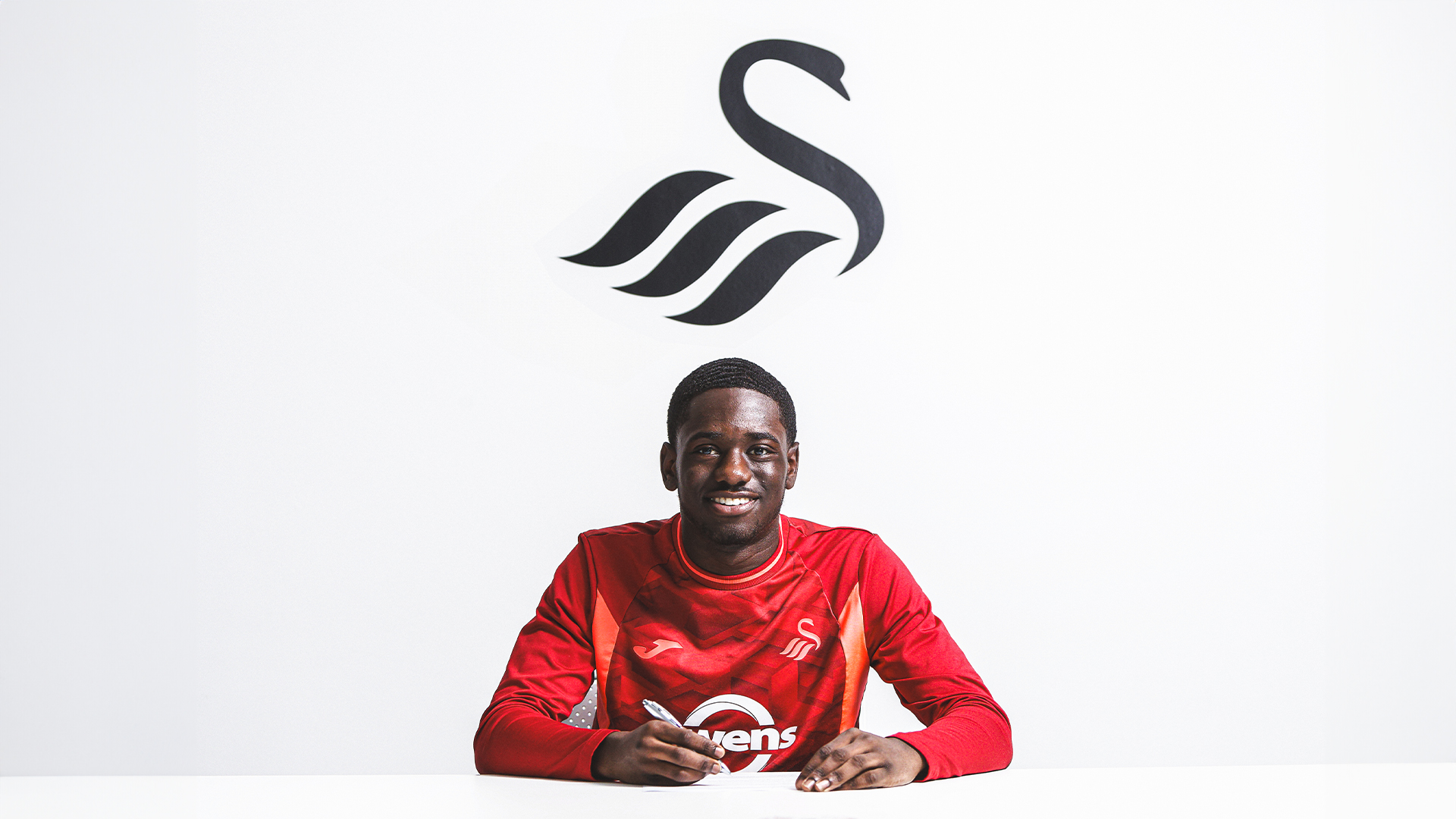 Swansea City welcomes Ghanaian youngster Charles Sagoe Jr on loan from Arsenal