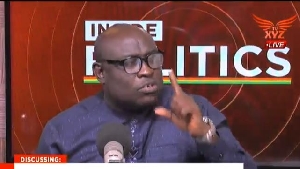 Bawumia is an inexperienced mate without driver’s license, don’t trust him – Kwaku Boahen 