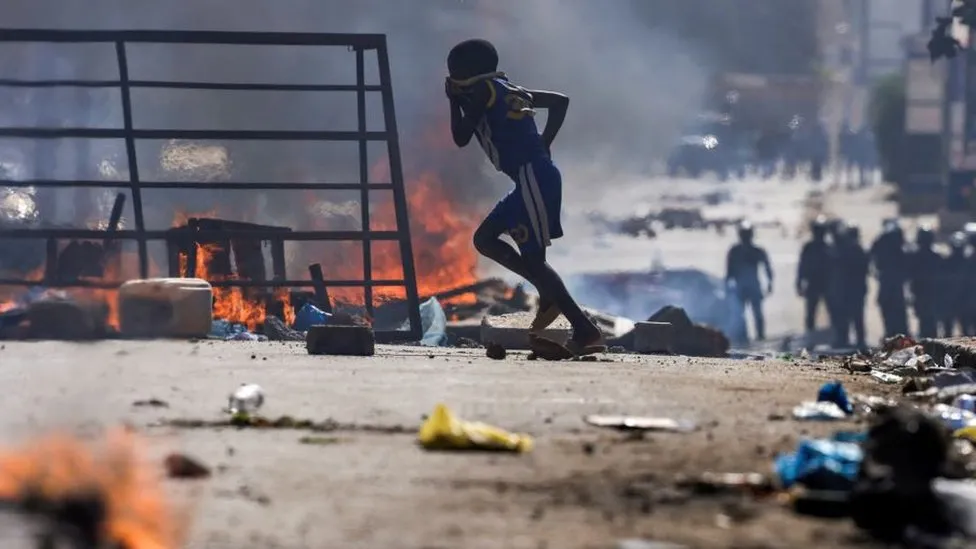 Senegal in danger after elections were postponed