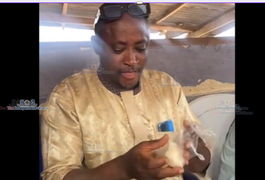 Video: Man swallows N200 pounded yam at once; laments high food price