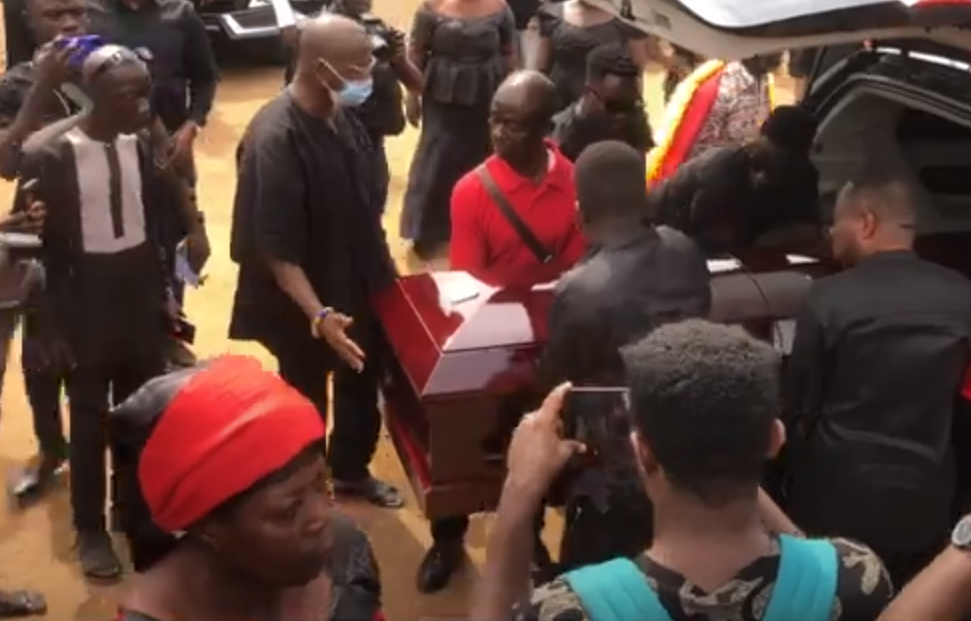Video: See the arrival of Raphael Dwamena’s mortal remains at funeral grounds