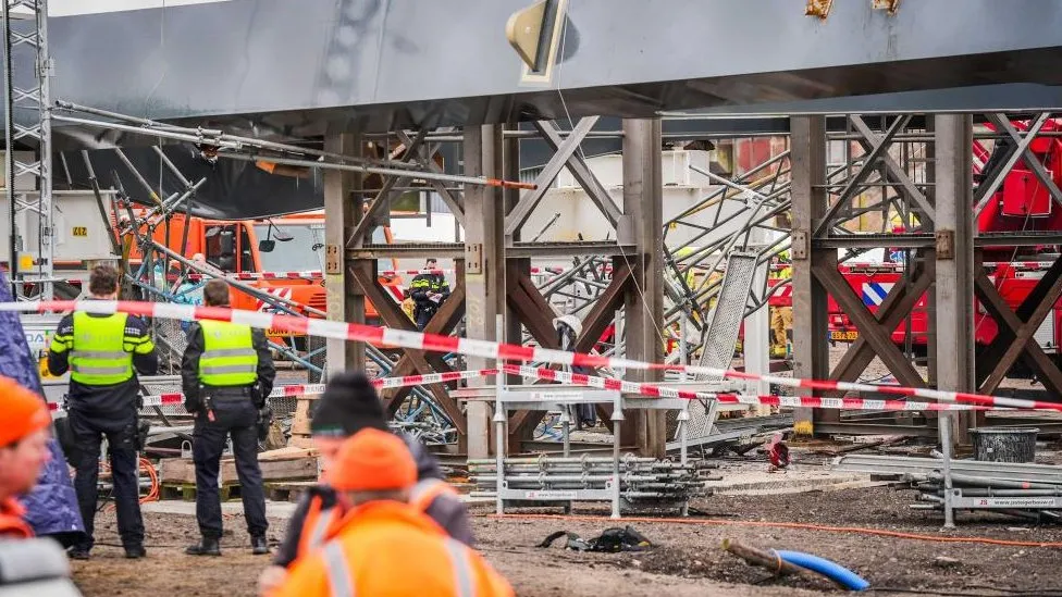 Two labourers perish in Dutch city bridge collapse