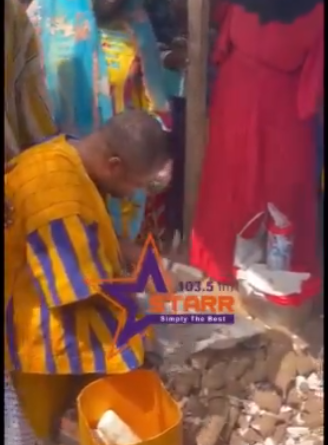 VIDEO: NDC’s Hohoe parliamentary candidate peels cassava for votes