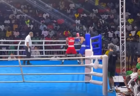 VIDOE: Watch how Ghanaian fans supported this Ga boxer during a match