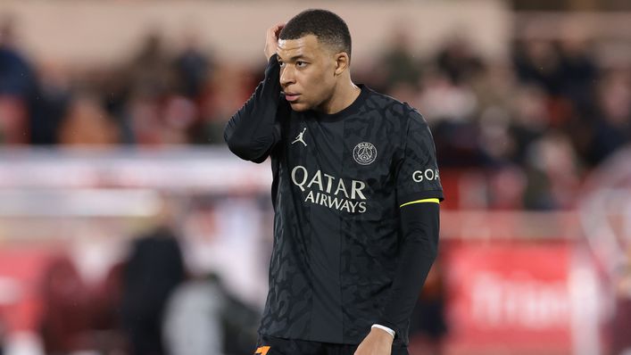 PSG bus reportedly left Mbappe behind after loss to Dortmund