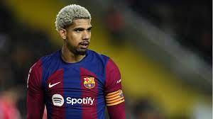 Barcelona ready to let Araújo go if a good offer is tabled – Sources