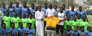 Alhaji Salamu Amadu gifts jerseys to Nigerian football Club