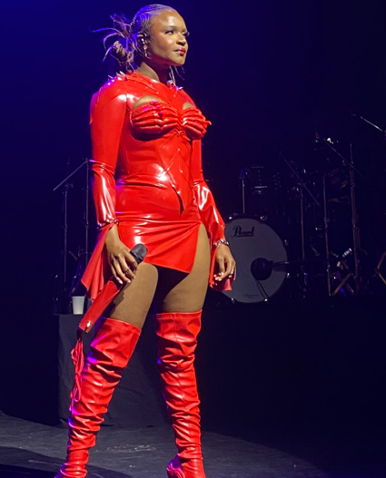 Ghana’s Amaarae shuts down concert in Paris, France