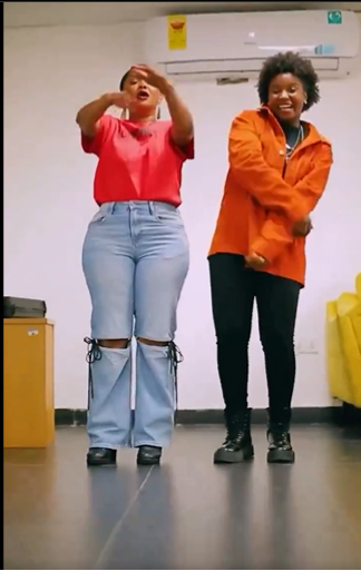 McBrown schools Afronitaa with captivating dance moves