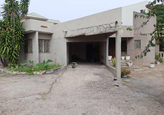 Land litigation: Two families engage in messy battle over property at East Legon