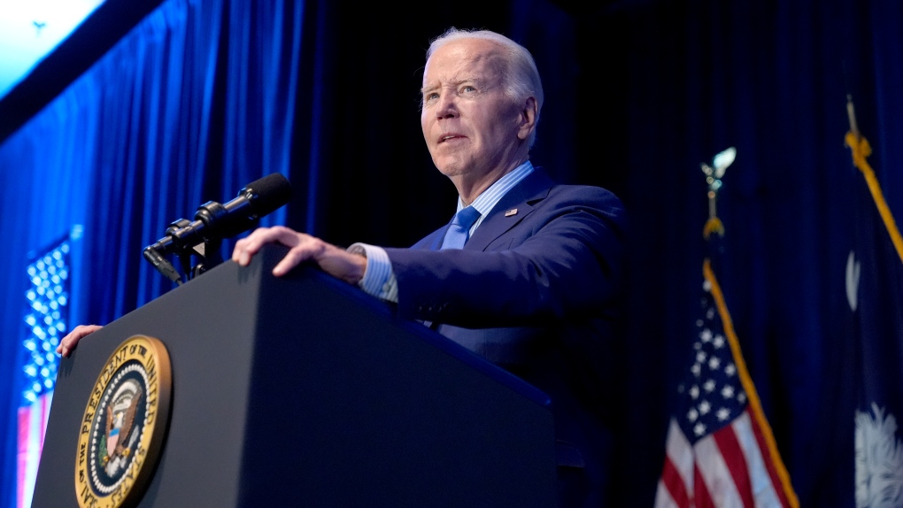 Thousands of meals airdropped into Gaza by US military aircraft