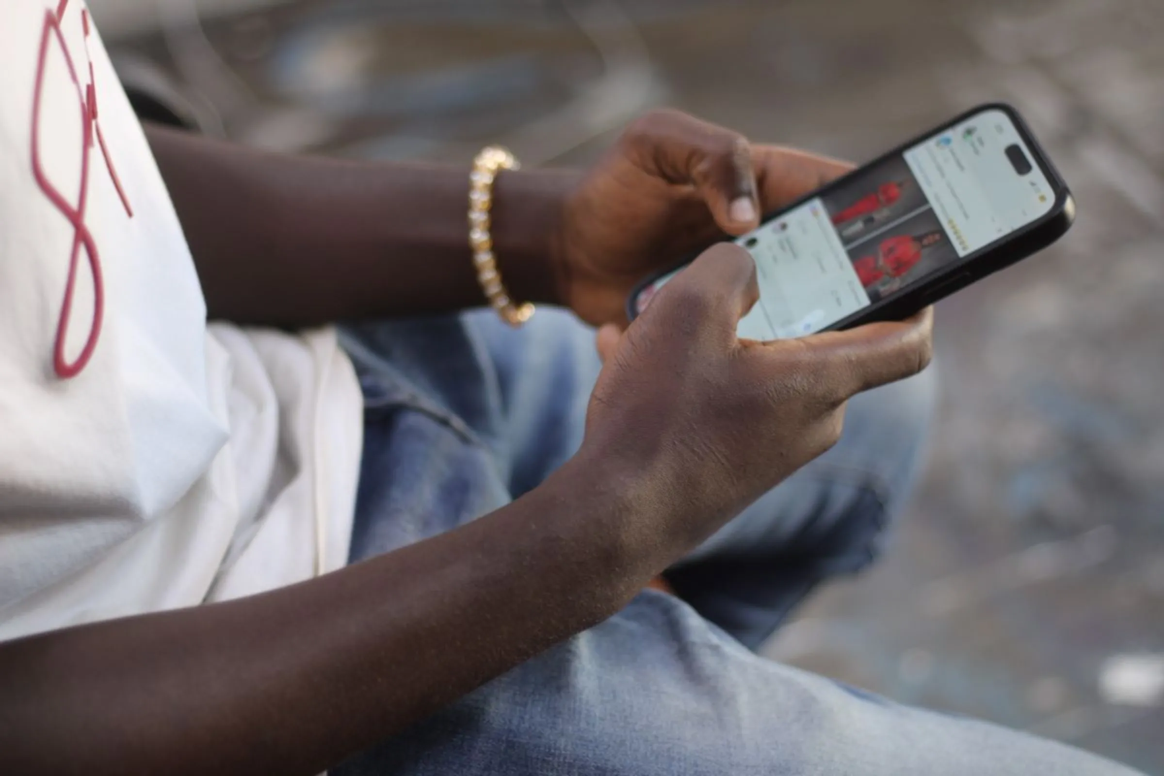 Can I use your phone for a call? My battery is dead – The robbers who drive Benz, Honda at East Legon