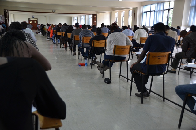 Kenyan lecturer ‘rocks’ students with a 2-question exam paper