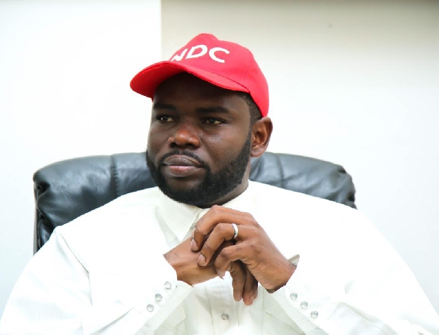 Economist demands transparency on cedi-dollar exchange rate