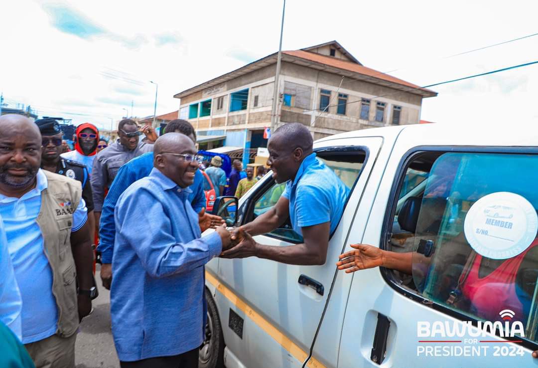 “Smart move!” – Anyidoho applauds Bawumia for campaigning without announcing his running mate
