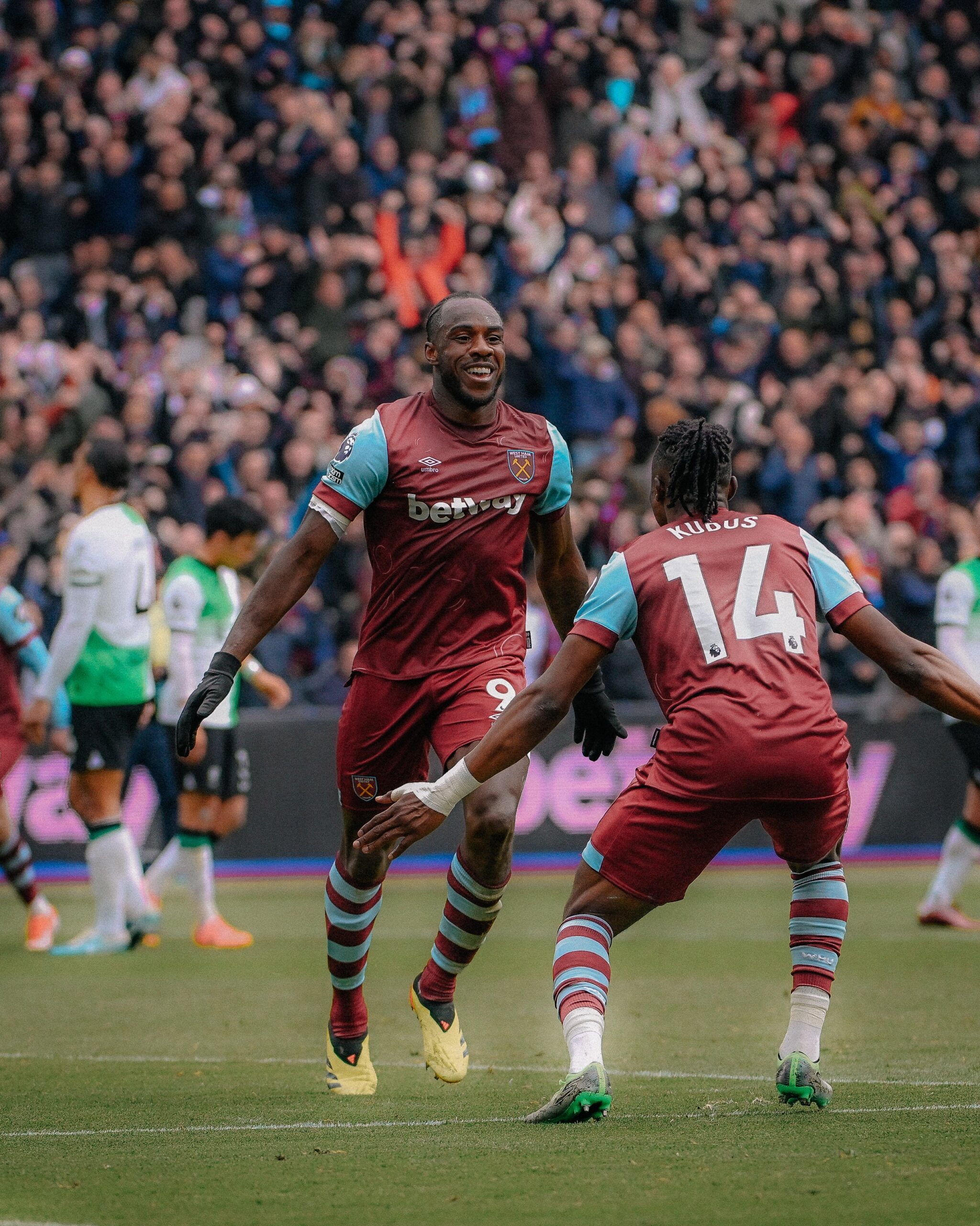 Points shared in see-saw West Ham-Liverpool game