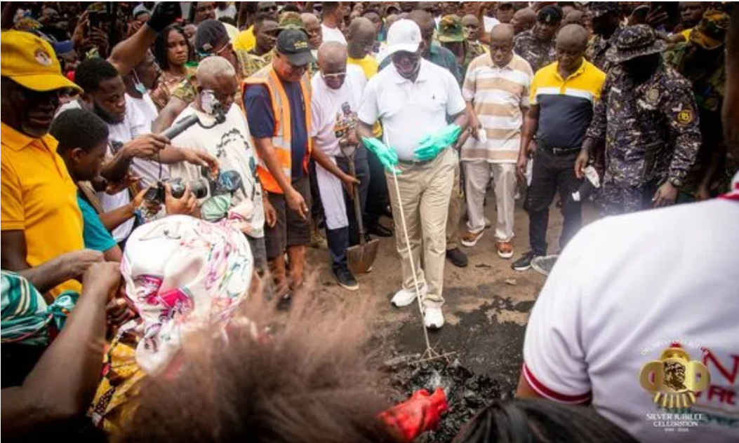 Otumfuo leads clean-up exercise in Kumasi