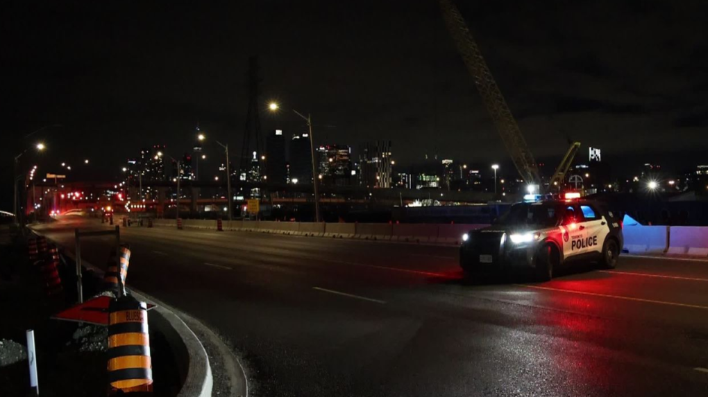 Two workmen hurt in hydro explosion and customers lose electricity in Toronto