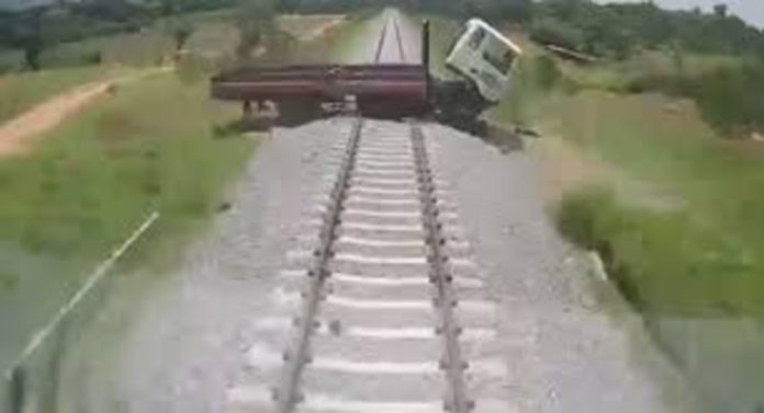 Amewu’s dashcam video of train accident ‘questioned’ over time code skipping