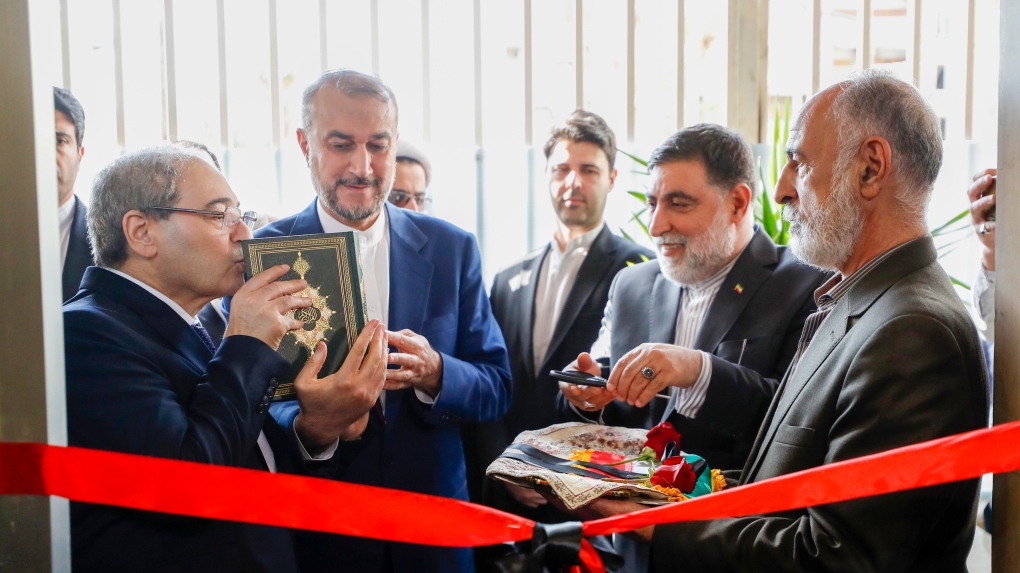 Iran’s foreign minister claims US gave Israel “green light” to assault Syria