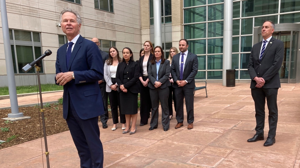 Ex-NSA employee serving nearly 22 years in jail for disclosing secrete to an undercover FBI agent