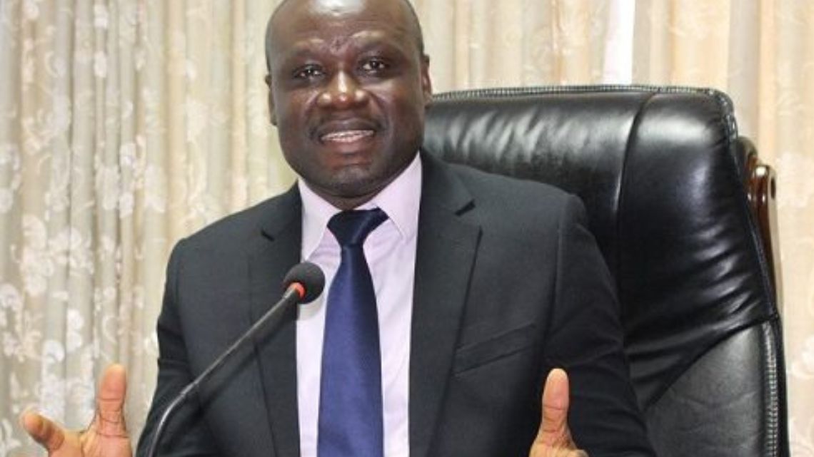 Businesses will collapse if cedi depreciation is not checked now – GNCCI to Bawumia