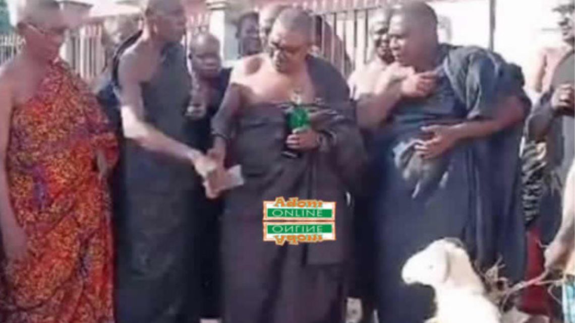 Kukuom chiefs rain curses on culprits of voter registration violence