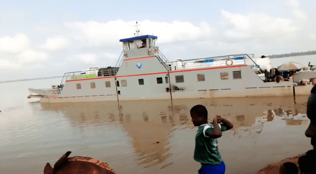 Breakdown of ferry leaves commuters stranded at Oti River