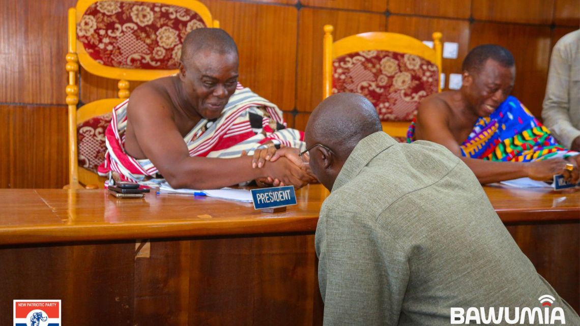 Your comments are devoid of insults – Dormaahene lauds ‘respectful’ Bawumia