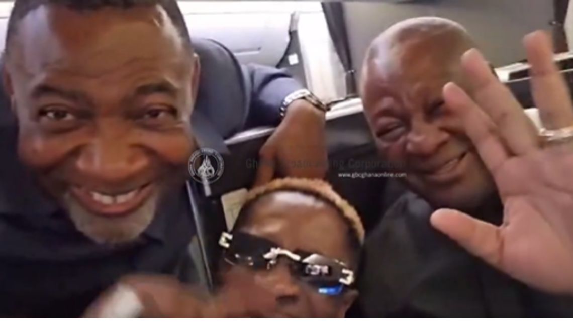 VIDEO: Shatta Wale shares warm exchange with Mahama, Dr. Lawrence Tetteh after apology