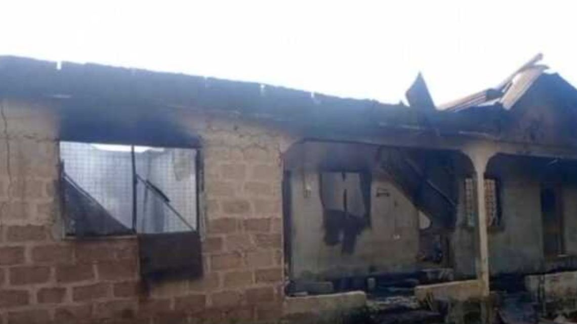 Tragic fire claims two young lives in Akyem Oda, mother fights for survival