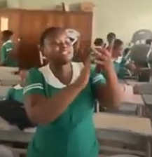 Video: Allawa! Allawa! Four more for Bawumia – Nursing trainees excited after receiving allowances