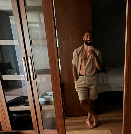 Salah shaves his hair! Check out his new look