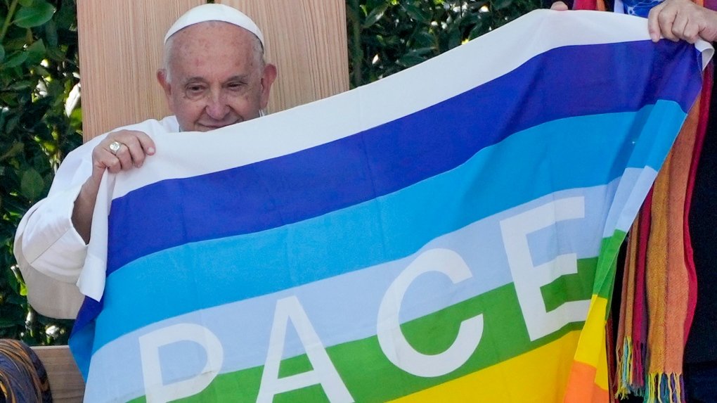 Pope Francis issues an apology for using “homophobic terms”