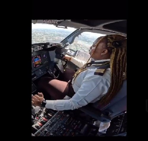 Video: Check out poised manner of female pilot as she lands an aircraft in Accra