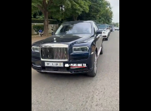 Luxury on display: G-Wagon, Bugatti, and others turn up at Asantehene’s arrival durbar
