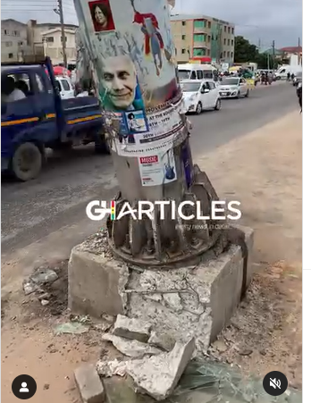 Bolts and knots of huge billboard in Ordorkor-Mallam road loose; disaster looms