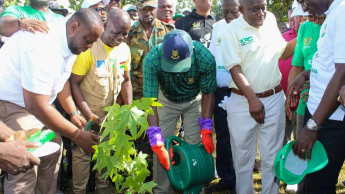 Asantehene leads Green Ghana Day in Ashanti Region