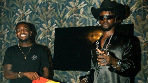 Photos: Black Stars’ Salis Samed spends holidays with Blacko, gifts him his club jersey