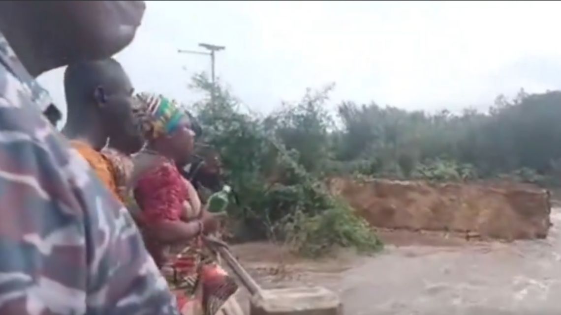 Gomoa Okyereko Chief Priestess offers libeation to Ayensu River god after recent flood