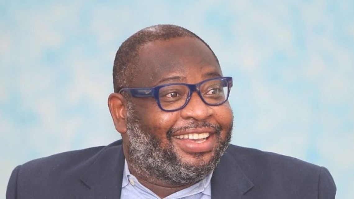 I wouldn’t advise anybody to choose a Dutch passport over PhD – Randy Abbey